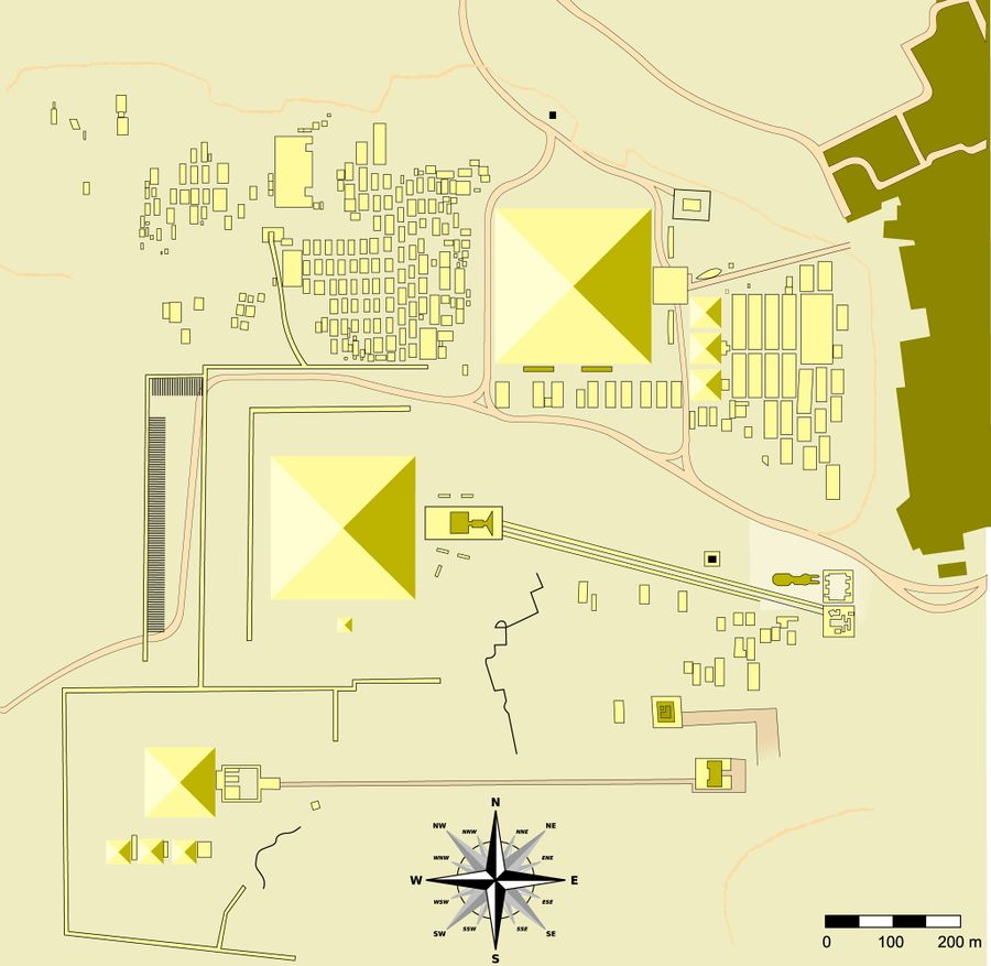 Giza pyramid complex.jpg