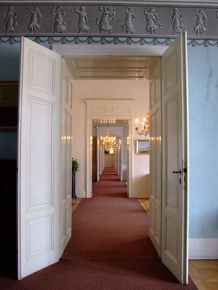 ფაილი:Enfilade.jpg